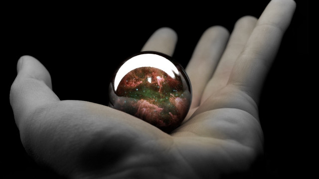 Hand glass ball star black free wallpaper - medium preview image