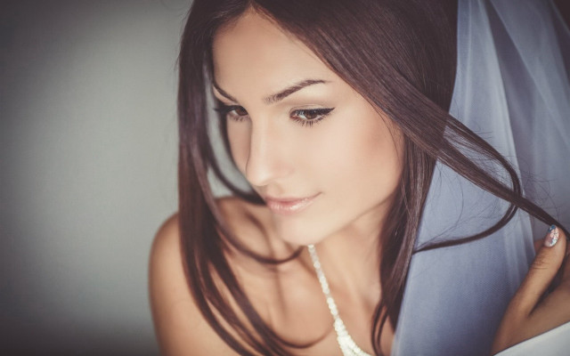 Eszter mattioni veil necklace wind free wallpaper - medium preview image