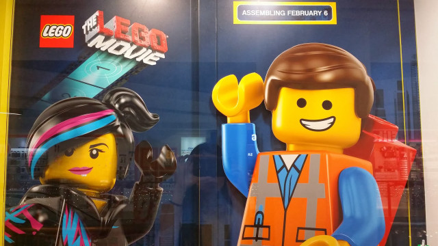 Lego movie poster man woman #2 free wallpaper - medium preview image