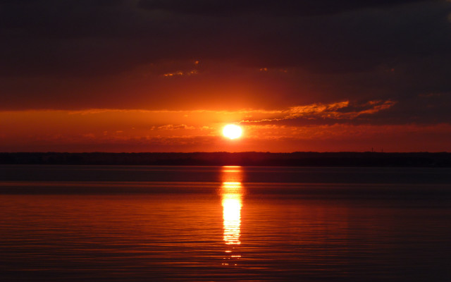 Sunset water boat clouds horizon #2 free wallpaper - medium preview image