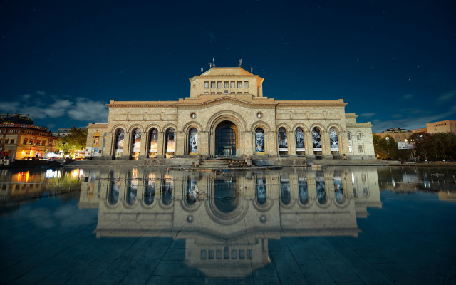Clock tower reflecting pool night free wallpaper - medium preview image