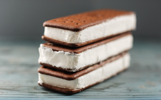 Ice cream sandwiches stacked blue free wallpaper - medium preview image