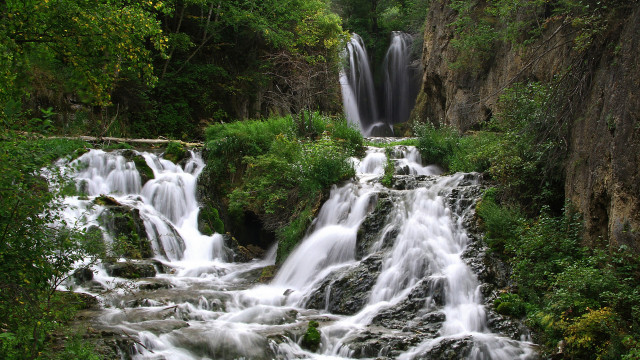 Waterfall forest mountain nature tilt free wallpaper - medium preview image