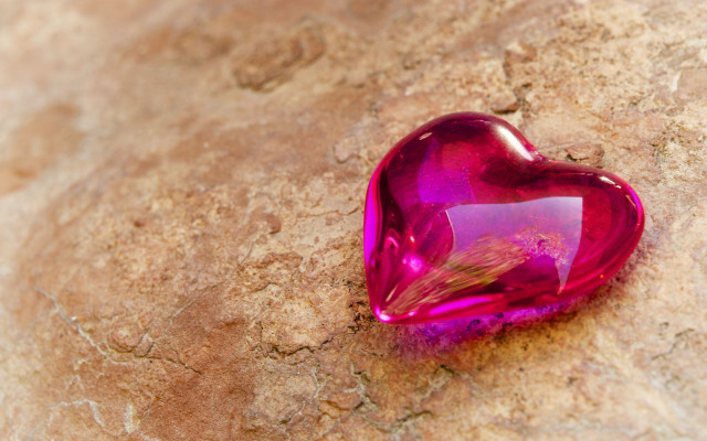 Heart rock brown red white free wallpaper - medium preview image