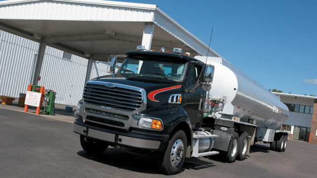 Large truck front building blue free wallpaper - medium preview image