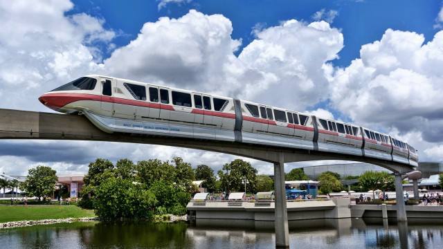 Train bridge river cityscape blue free wallpaper - medium preview image