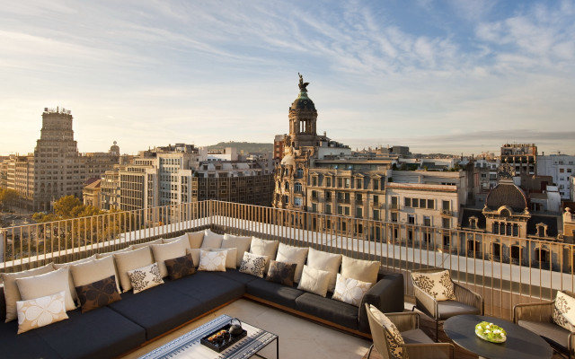 Balcony couch cityscape clocktower river free wallpaper - medium preview image