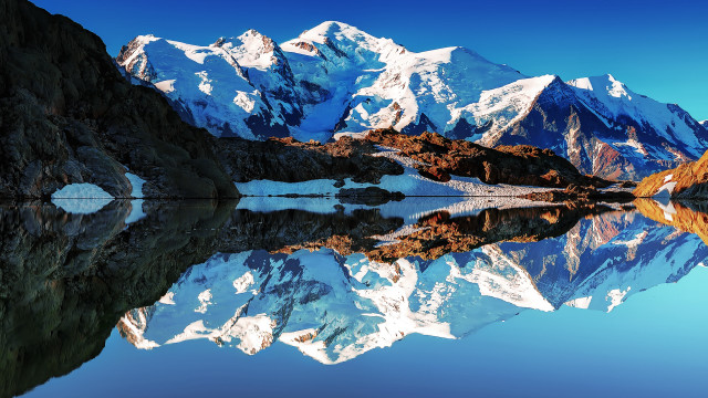 Mountain range lake reflection precisionism #2 free wallpaper - medium preview image