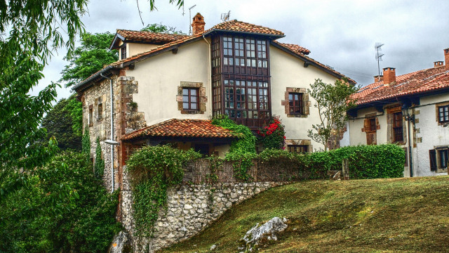 House stonewall redroof flowerpot architecture free wallpaper - medium preview image