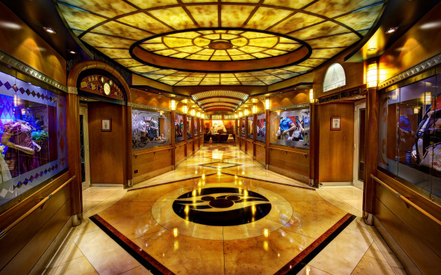 Large room ceiling circular light free wallpaper - medium preview image