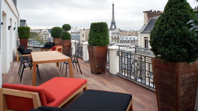 Balcony eiffel tower paris cityscape free wallpaper - medium preview image