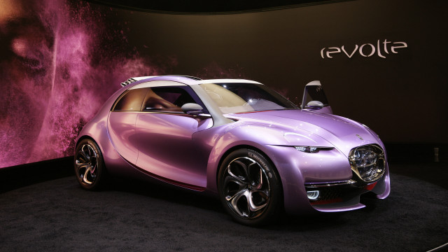 Purple car showroom revolution panfuturism free wallpaper - medium preview image