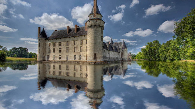 Castle reflection lake trees clouds free wallpaper - medium preview image