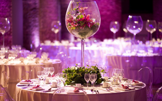 Table wine glass flowers abstract free wallpaper - medium preview image