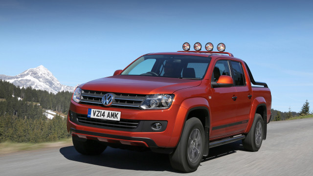 Red truck mountains blue sky free wallpaper - medium preview image
