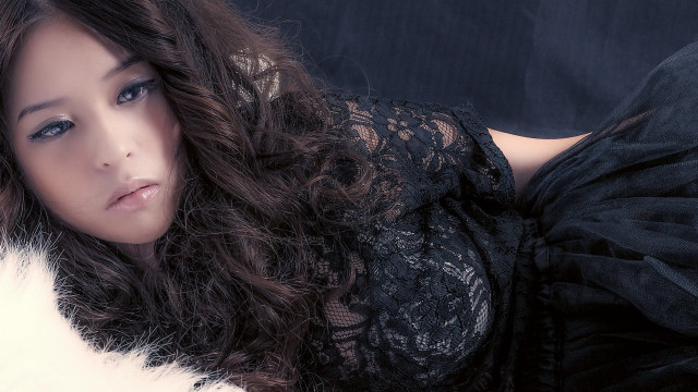 Arabella rankin gothic fashion lace free wallpaper - medium preview image