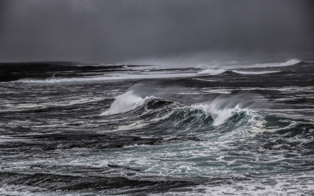 Stormy wave ocean horizon mountain free wallpaper - medium preview image
