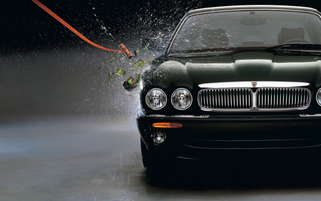 Car water spraying photorealism city free wallpaper for desktop - medium preview image