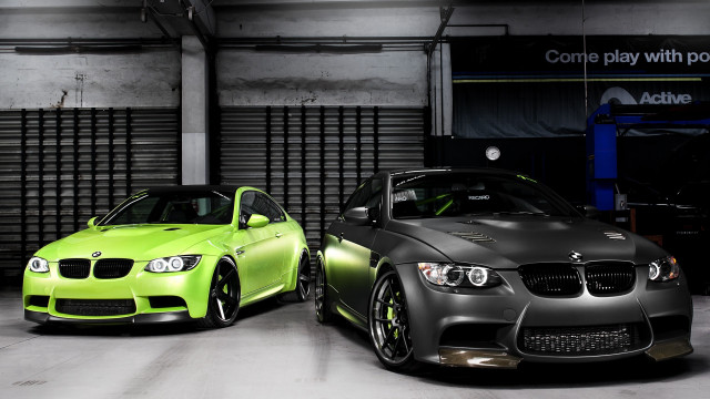 Garage cars vroom 3d render free wallpaper for desktop - medium preview image