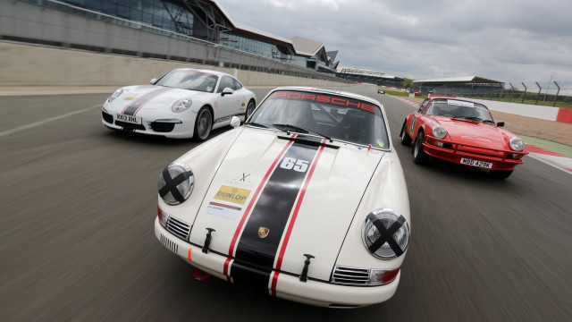 Two cars race track red free wallpaper - medium preview image
