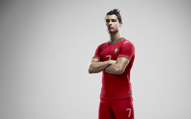 Man red uniform crossed arms free wallpaper - medium preview image