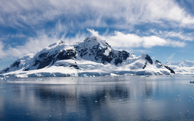 Snowy mountain ice water planet free wallpaper - medium preview image