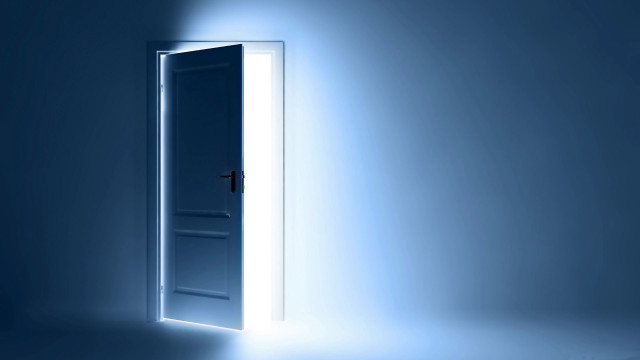 Door light blue room light free wallpaper - medium preview image