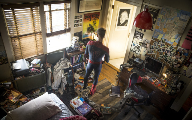 Man spider suit messy room free wallpaper - medium preview image