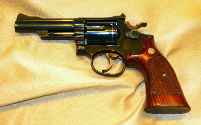 Gun wooden barrel white sheet free wallpaper - medium preview image
