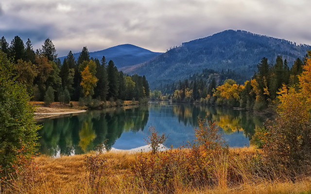 Lake mountains trees autumn clouds free wallpaper - medium preview image