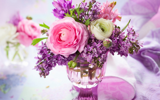 Purple flowers vase candle stilllife free wallpaper - medium preview image