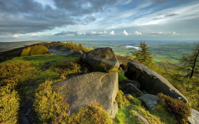 Rocky valley lake cloudy sky free wallpaper - medium preview image