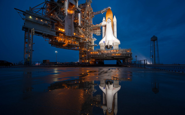 Space shuttle dock night reflection free wallpaper - medium preview image