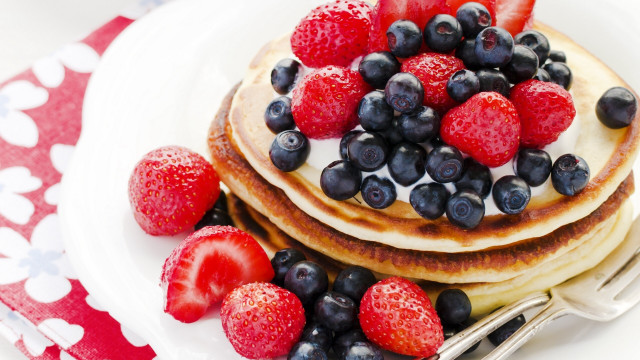 Pancakes strawberries blueberries plate fork free wallpaper - medium preview image