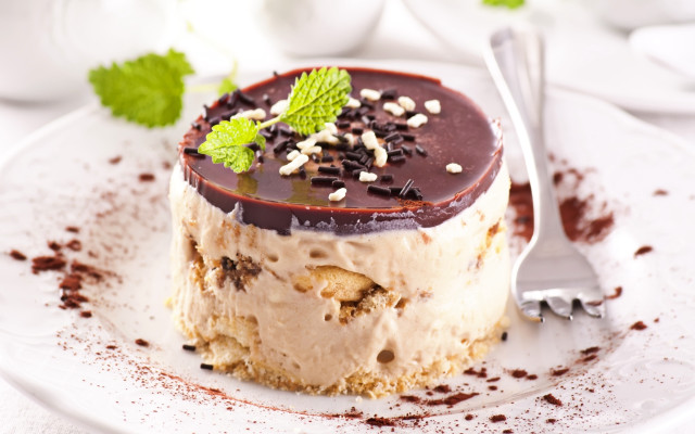 Chocolate mint dessert plate fork free wallpaper - medium preview image