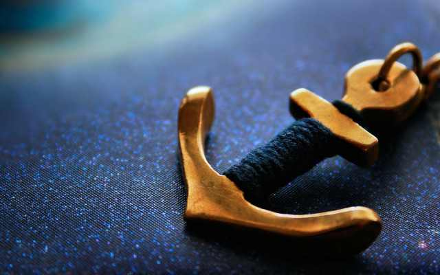 Metal hook blue cloth black free wallpaper - medium preview image