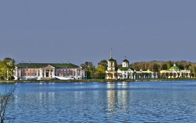 Large building lake forest clock free wallpaper - medium preview image