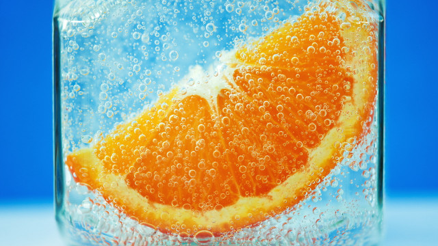 Orange slice jar water bubbles free wallpaper - medium preview image
