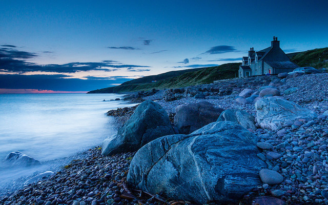 Rocky shore dusk mountains lake free wallpaper - medium preview image