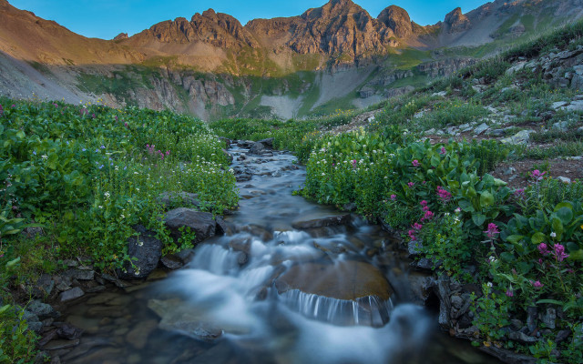 Lush valley mountains flower sunset #2 free wallpaper - medium preview image