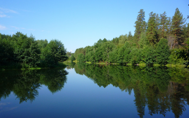 River trees blue sky clouds free wallpaper - medium preview image