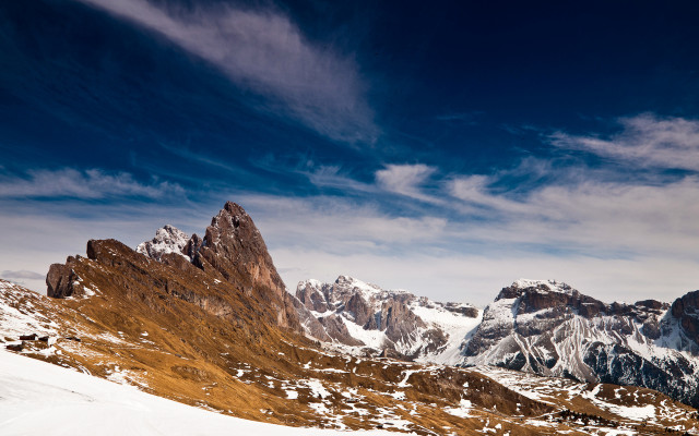 Mountain snow skiers clouds city free wallpaper - medium preview image
