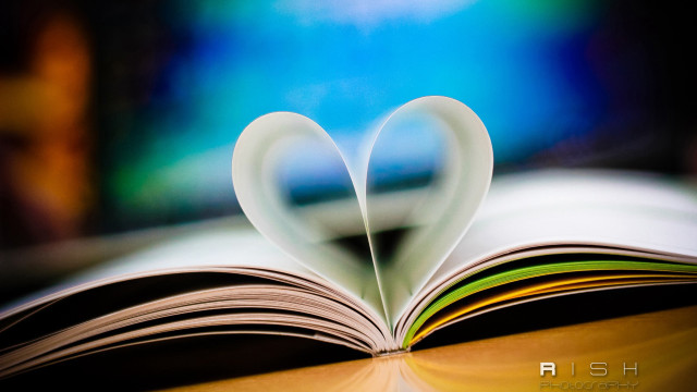 Heart shaped pages book love free wallpaper - medium preview image