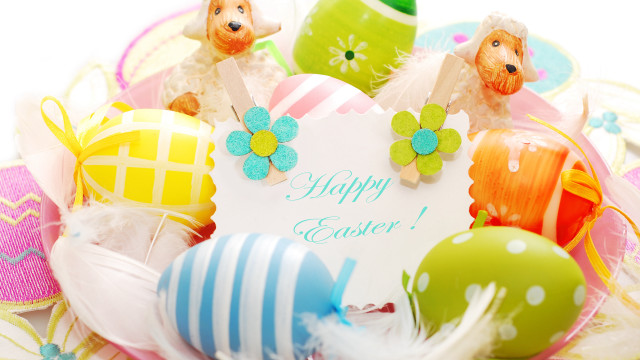 Basket colorful eggs easter sign free wallpaper - medium preview image
