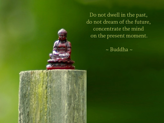 Buddha statue wooden post meditation free wallpaper - medium preview image