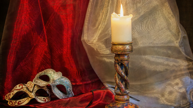 Candle mask table redcloth redcurtain free wallpaper - medium preview image