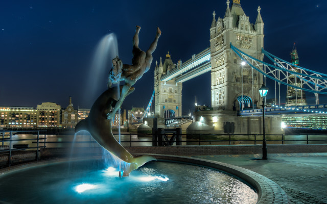 Bronze statue fountain bridge cityscape free wallpaper - medium preview image