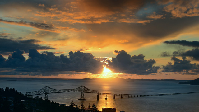 Sunset water bridge clouds dusk free wallpaper - medium preview image