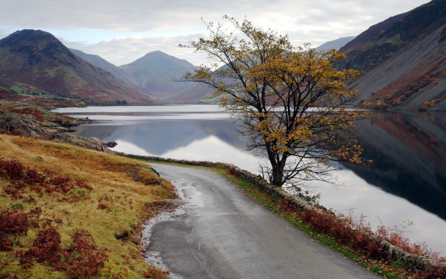 Autumn lake mountains tree cloudy free wallpaper - medium preview image