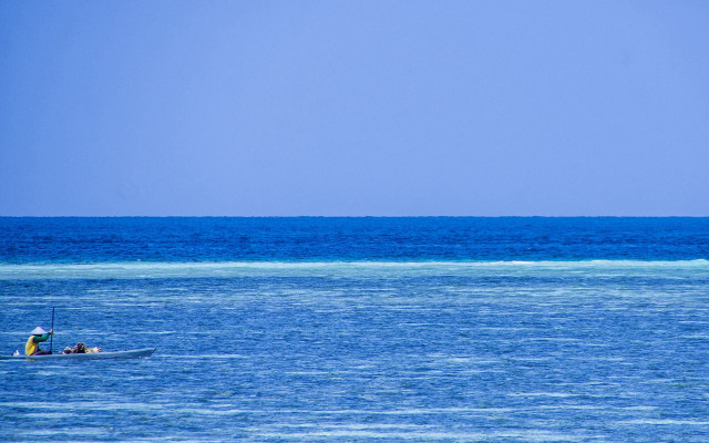 Ocean man boat sailboat ecological free wallpaper - medium preview image